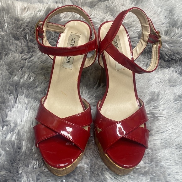 Steve Madden Roxann Red Cork Heel Platform Sandals Size 8.5 Excellent Condition - Picture 3 of 10